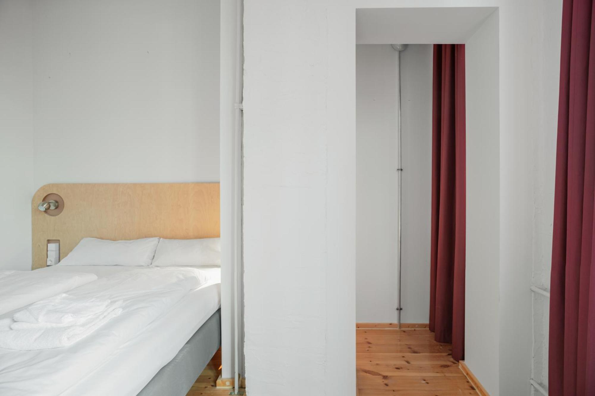 Flattering Aparthotel